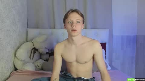 Snapshot of simonwarner chatting on March 21, 2026, 8:41 am Simon online show from March 21, 2026, 8:41 am