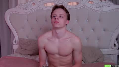 Snapshot of simonwarner chatting on March 27, 2026, 8:48 am Simon online show from March 27, 2026, 8:48 am