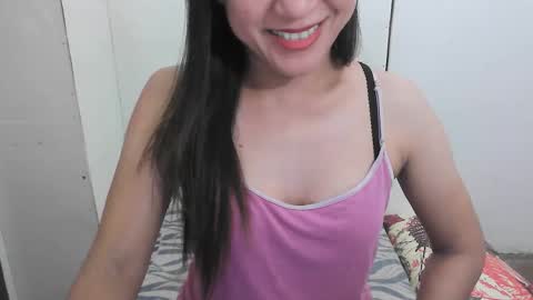Snapshot of simpleladie15 chatting on October 8, 2025, 4:59 pm marisweet online show from October 8, 2025, 4:59 pm