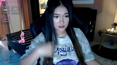 Adrianna Fowler online show from February 6, 2026, 1:43 am