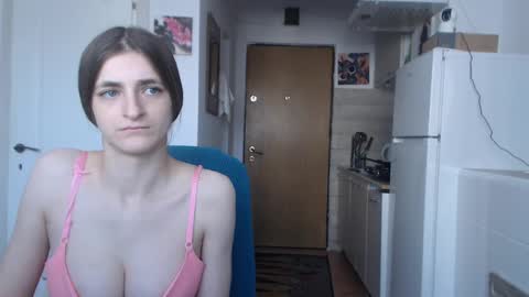 Snapshot of simyhvn chatting on February 13, 2025, 7:03 am simyhvn online show from February 13, 2025, 7:03 am