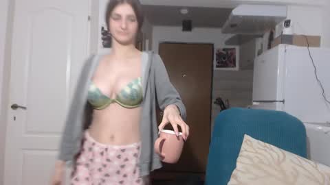 Snapshot of simyhvn chatting on February 22, 2025, 5:12 am simyhvn online show from February 22, 2025, 5:12 am