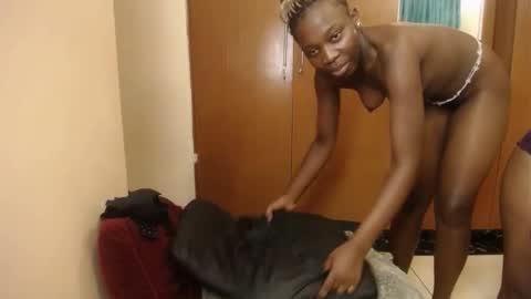 Elsie  online show from March 18, 2026, 7:50 pm