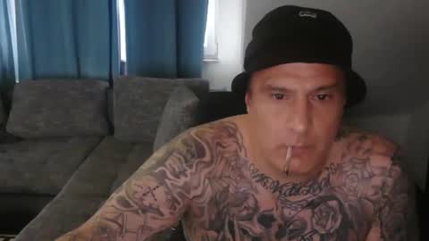 Snapshot of sinalco1975 chatting on November 15, 2025, 8:11 am sinalco1975 online show from November 15, 2025, 8:11 am