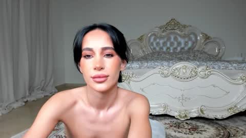 C online show from October 31, 2025, 8:21 pm