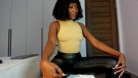 sincerre9_tara online show from October 18, 2025, 10:49 am
