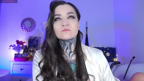 Ms. Sindel online show from December 14, 2024, 1:59 pm