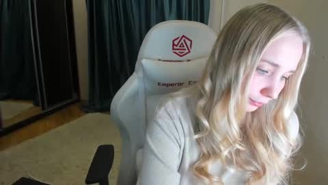 nika online show from February 9, 2025, 2:28 am