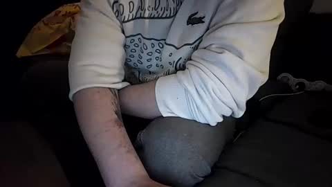 Snapshot of sinned09 chatting on January 10, 2026, 3:30 am sinned09 online show from January 10, 2026, 3:30 am