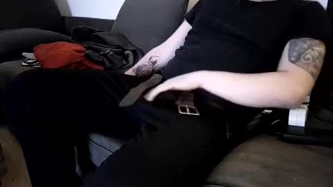 Snapshot of sinned09 chatting on February 19, 2026, 11:34 pm sinned09 online show from February 19, 2026, 11:34 pm