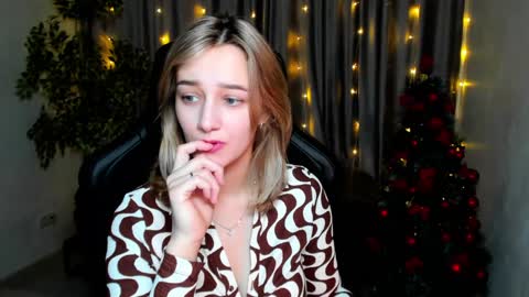 Sinty Noria online show from December 28, 2024, 1:08 am