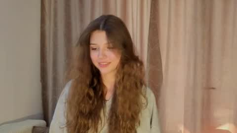 Snapshot of siobhanarquette chatting on May 24, 2026, 1:05 pm Lia online show from May 24, 2026, 1:05 pm