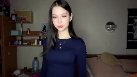 Emma online show from December 4, 2025, 12:03 pm