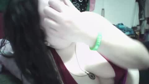 Snapshot of siofra chatting on January 27, 2025, 6:30 am Siofra online show from January 27, 2025, 6:30 am