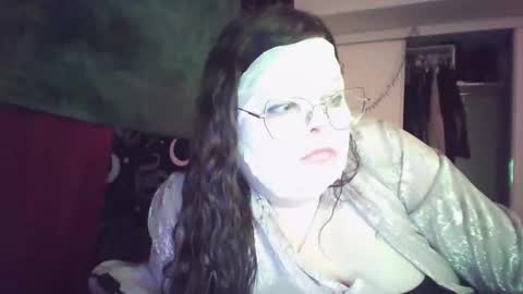Snapshot of siofra chatting on January 28, 2025, 7:00 am Siofra online show from January 28, 2025, 7:00 am