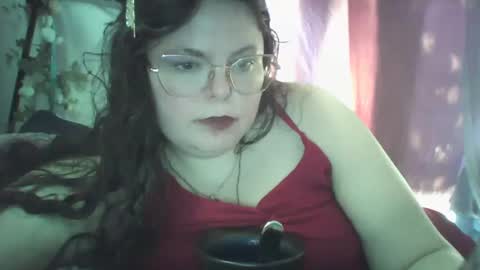 Snapshot of siofra chatting on January 31, 2025, 6:47 pm Siofra online show from January 31, 2025, 6:47 pm