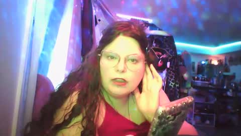 Snapshot of siofra chatting on January 31, 2025, 9:48 pm Siofra online show from January 31, 2025, 9:48 pm