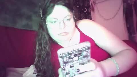 Snapshot of siofra chatting on February 1, 2025, 12:05 pm Siofra online show from February 1, 2025, 12:05 pm