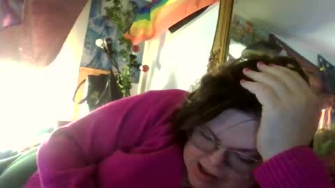 Siofra online show from September 20, 2025, 11:22 am