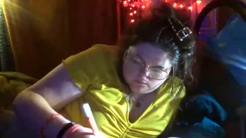 Siofra online show from April 28, 2026, 2:27 am