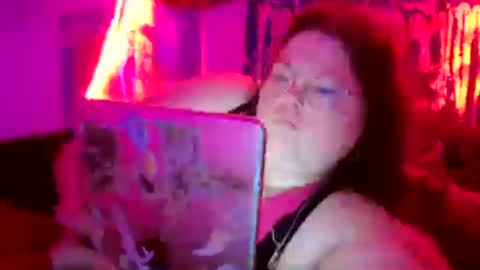 Siofra online show from June 26, 2026, 5:56 am