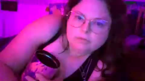 Siofra online show from June 27, 2026, 5:01 am