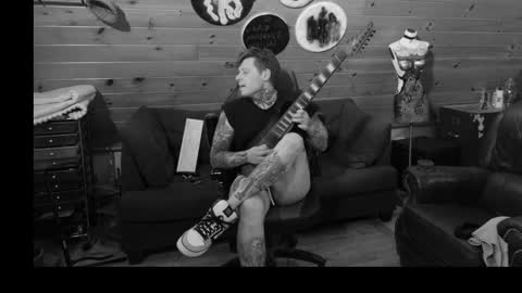 Dustbunnyfoofoo online show from November 7, 2025, 2:22 am