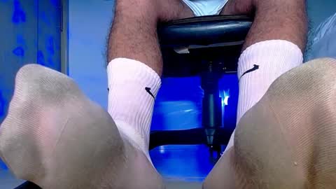 Snapshot of sir_kev66 chatting on September 21, 2025, 12:01 am only foot                         worshipers here online show from September 21, 2025, 12:01 am