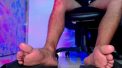 Snapshot of sir_kev66 chatting on October 7, 2025, 12:41 am only foot                         worshipers here online show from October 7, 2025, 12:41 am