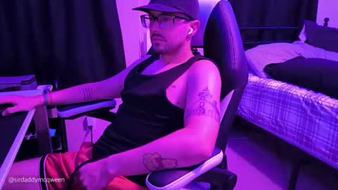 Sir Daddy McQween online show from August 8, 2026, 2:36 am