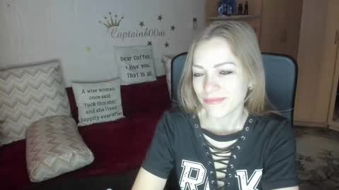 Snapshot of sirenasilk chatting on October 8, 2025, 3:15 am sirenasilk online show from October 8, 2025, 3:15 am