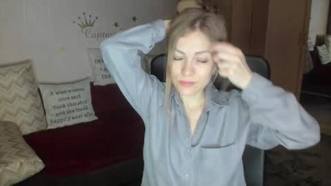 Snapshot of sirenasilk chatting on October 28, 2025, 3:10 am sirenasilk online show from October 28, 2025, 3:10 am