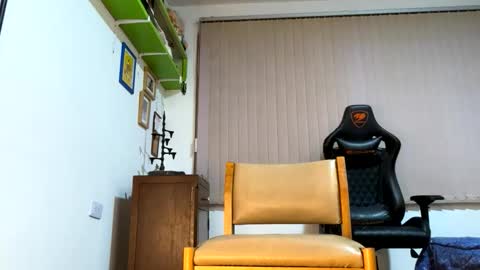 Snapshot of siriss_boyrag chatting on June 7, 2026, 1:10 am siriss_boyrag online show from June 7, 2026, 1:10 am