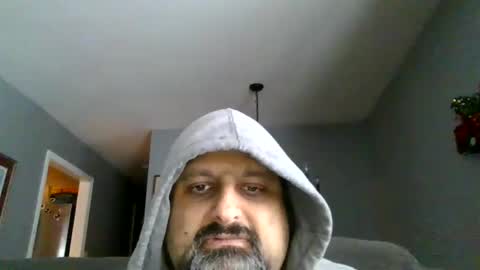 Snapshot of sirmike80 chatting on December 25, 2024, 1:19 pm SirMike80 online show from December 25, 2024, 1:19 pm