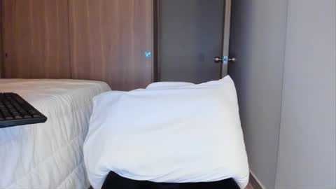 Call me papi online show from February 24, 2026, 4:43 am