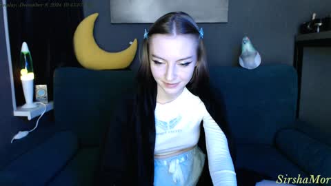 Snapshot of sirshamor chatting on December 8, 2024, 7:43 pm  SirshaMor   online show from December 8, 2024, 7:43 pm