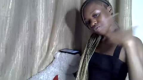 shannie online show from November 28, 2025, 12:13 am