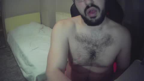 sissy_bear_ online show from May 18, 2026, 9:53 pm