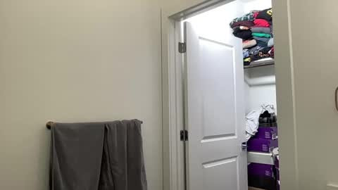 Sissyblkgoddess online show from May 17, 2026, 2:42 am
