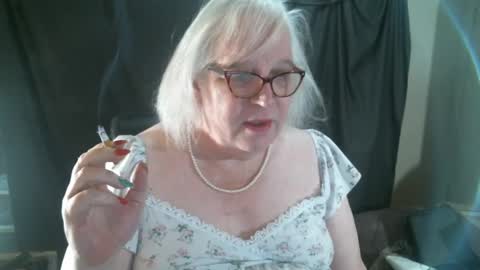 Snapshot of sissydianetx chatting on December 22, 2024, 2:06 pm Sissy Diane online show from December 22, 2024, 2:06 pm