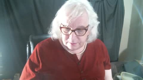 Snapshot of sissydianetx chatting on December 30, 2024, 12:32 am Sissy Diane online show from December 30, 2024, 12:32 am