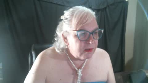Snapshot of sissydianetx chatting on January 5, 2025, 1:58 pm Sissy Diane online show from January 5, 2025, 1:58 pm