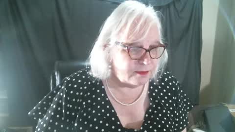 Snapshot of sissydianetx chatting on January 8, 2025, 12:38 am Sissy Diane online show from January 8, 2025, 12:38 am