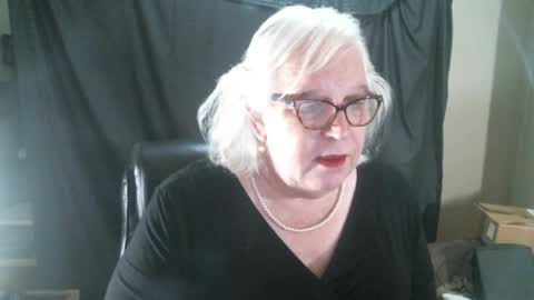 Snapshot of sissydianetx chatting on January 9, 2025, 12:35 am Sissy Diane online show from January 9, 2025, 12:35 am