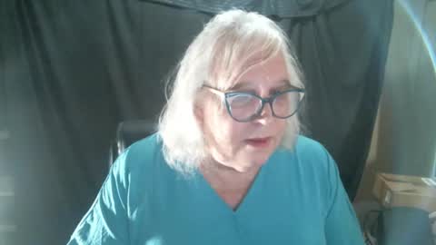 Snapshot of sissydianetx chatting on February 3, 2025, 12:36 am Sissy Diane online show from February 3, 2025, 12:36 am