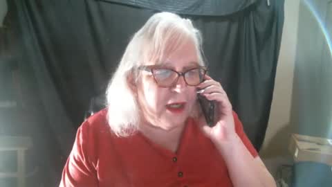 Snapshot of sissydianetx chatting on February 20, 2025, 12:41 am Sissy Diane online show from February 20, 2025, 12:41 am