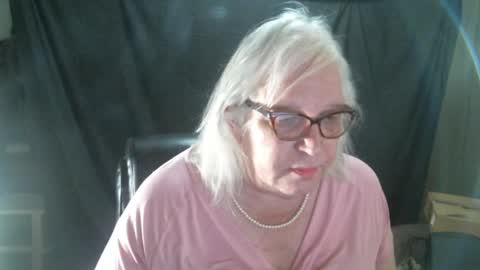 Snapshot of sissydianetx chatting on February 21, 2025, 12:38 am Sissy Diane online show from February 21, 2025, 12:38 am