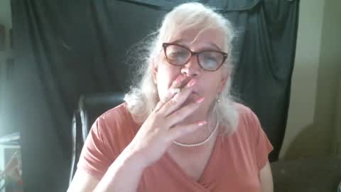 Snapshot of sissydianetx chatting on September 19, 2025, 11:38 pm Sissy Diane online show from September 19, 2025, 11:38 pm