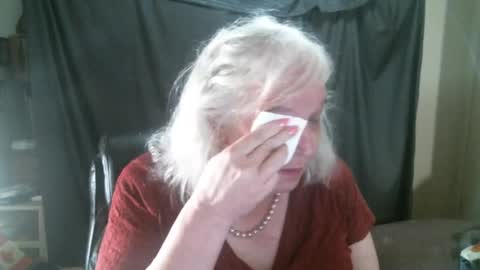 Sissy Diane online show from October 17, 2025, 11:40 pm