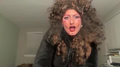 sissyviki online show from January 7, 2026, 6:16 am